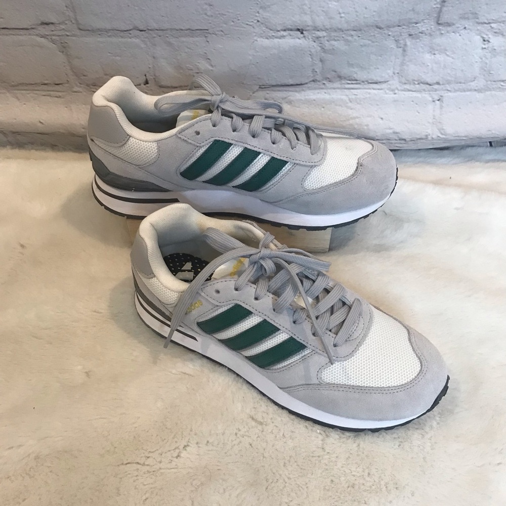 Men’s Adidas Run 80s Gray/Green Sneakers size 8